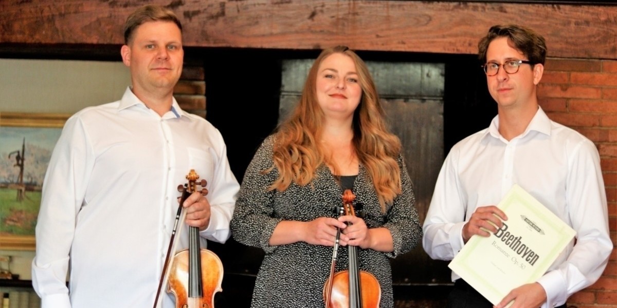 Adelaide Virtuosi Trio in The Cedars Gallery Handorf