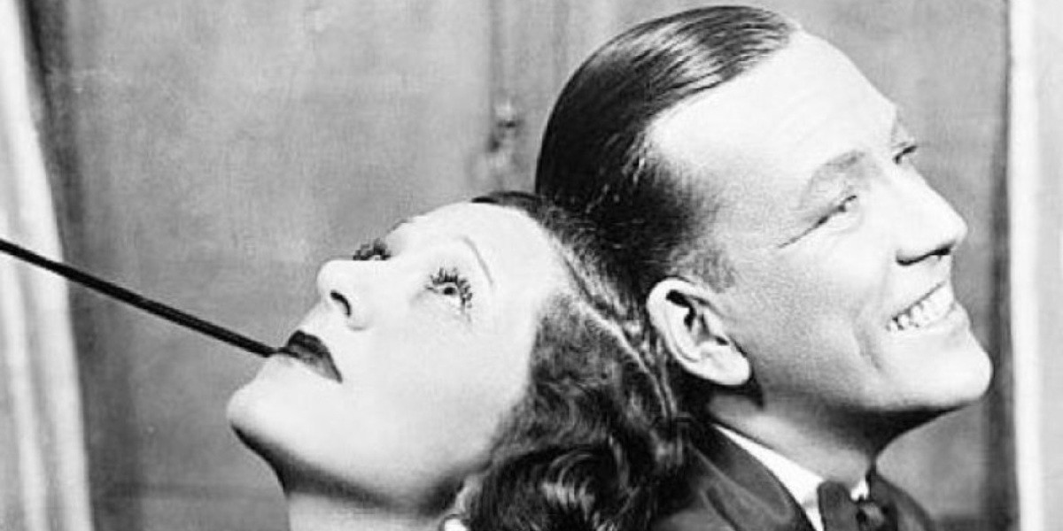 Noel and Gertie, Down and Dirty - A publicity photo of Gertrude Lawrence and Noel Coward from 1930