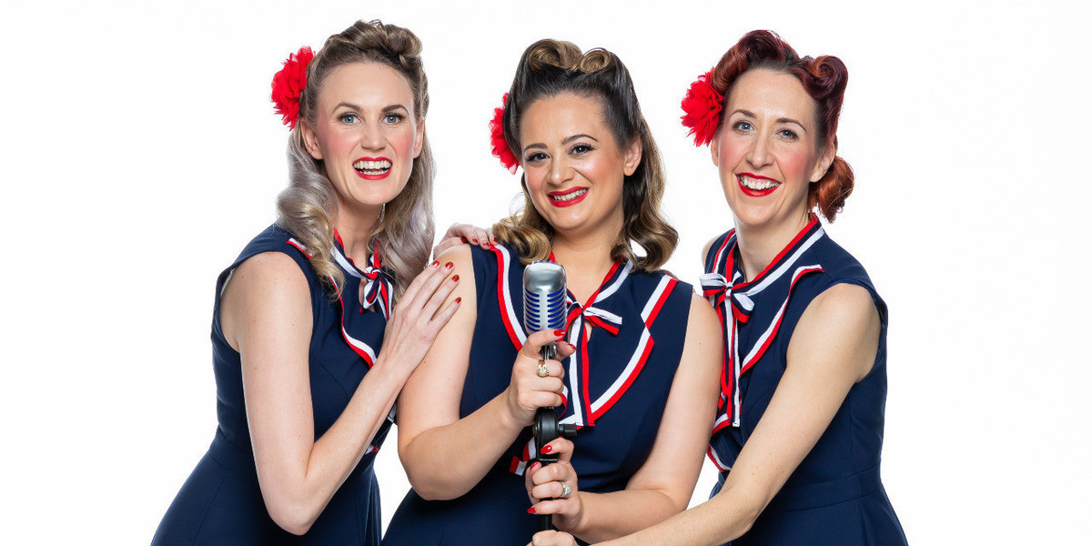 An Andrews Sisters Tribute. Three Little Sisters Tania Savelli, Shelley Pantic and Melanie Smith.